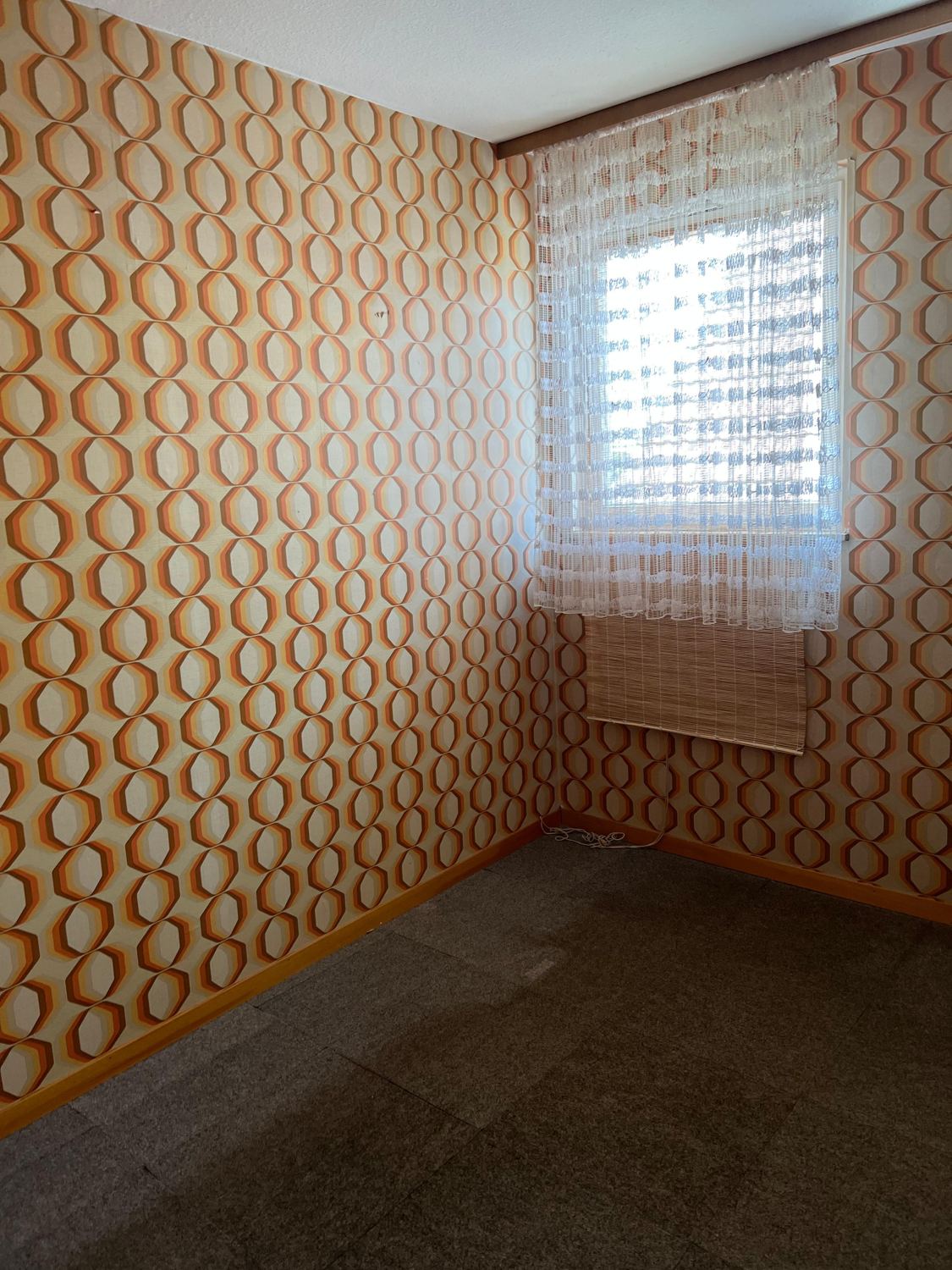 Zimmer einer Hausauflösung nach der Entrümpelung